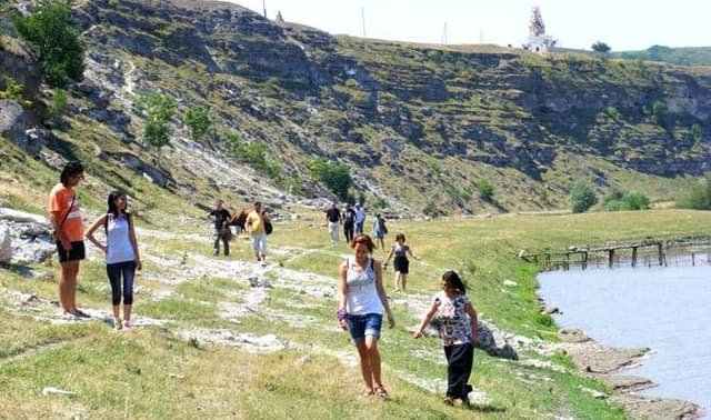 Turoperatorii constată reducerea numărului de turiști cu circa 7%