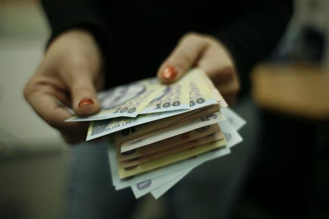 Ce salariu trebuie să primim ca să fim sătui, îmbrăcaţi şi sănătoşi