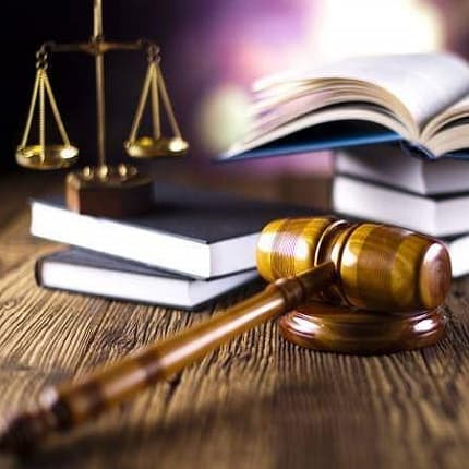 ОГСС свободных профессионалов, осуществляющих деятельность в сфере правосудия. Право на пособия социального страхования