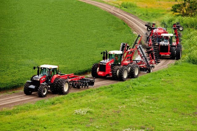 Termenul de rambursare a unor credite oferite agricultorilor poate fi revizuit