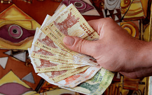 В чем хранить сбережения при нестабильности молдавского лея