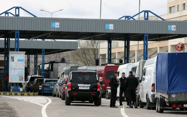 Таможня выберет партнеров для создания зон таможенного контроля