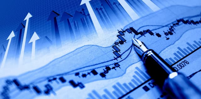 FMI și-a îmbunătățit estimările privind creșterea economiei mondiale în 2017 și 2018