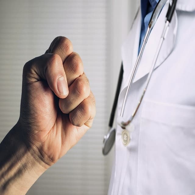 Atacul criminal asupra salariatului – accident de muncă? Practica judiciară