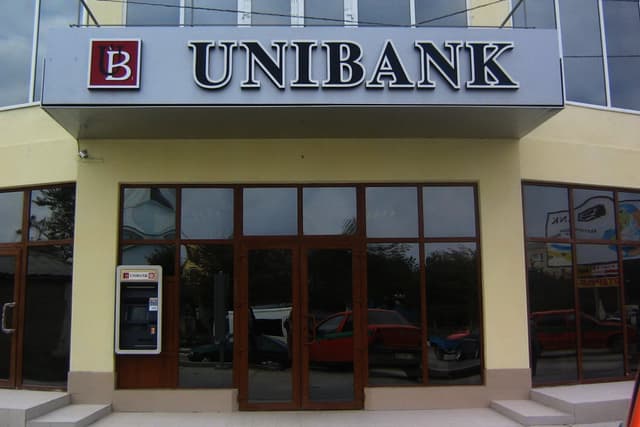 Experți: Pentru Banca Socială și Unibank lichidarea este cea mai bună soluție