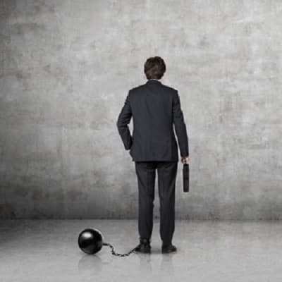 Представитель юридического лица в ходе уголовного преследования