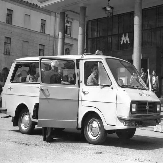 Termenul de exploatare a unor mijloace de transport la import poate fi majorat