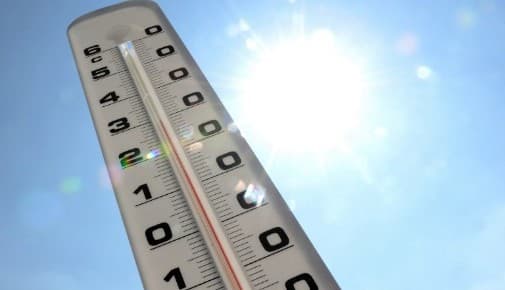 Util pentru angajații din Moldova: Ce trebuie să ceară de la patroni pe timpul caniculei