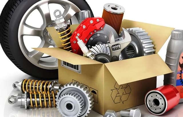 Бывшие в употреблении автозапчасти разрешат ввозить в Молдову