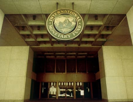 FMI România: "Modificările la Codul Fiscal trebuie făcute la pachet, pentru a fi evaluat impactul"