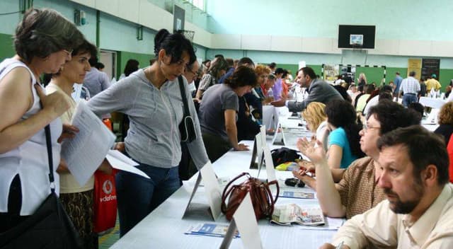 Cea mai mare parte a persoanelor dezocupate au 25-34 ani
