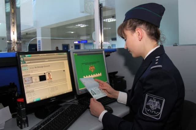 Încasările Serviciul Vamal la bugetul de stat continuă să crească