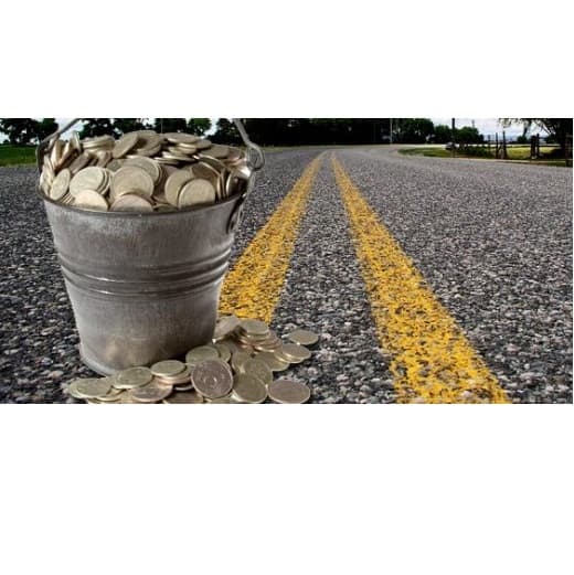 На содержание автодорог в 2017 г. потрачено больше средств