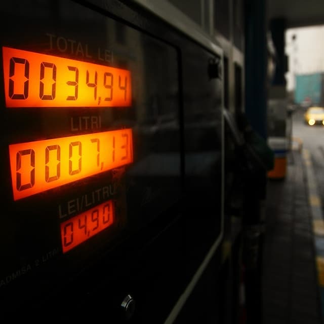 Правительство отклонило предложение о снижении ставок акциза на топливо