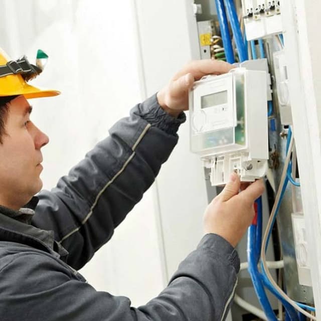 Practica judiciara. Dacă consumatorul precedent nu a reziliat contractul de furnizare a energiei electrice