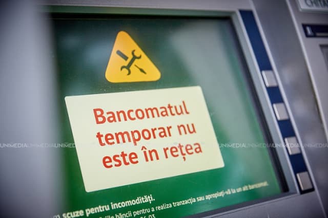 Când promit băncile că va fi restabilită funcţionalitatea cardurilor