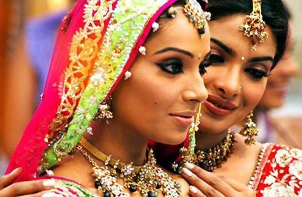 Индийские бизнесмены начали назначать жен и дочерей директорами компаний из-за нового закона