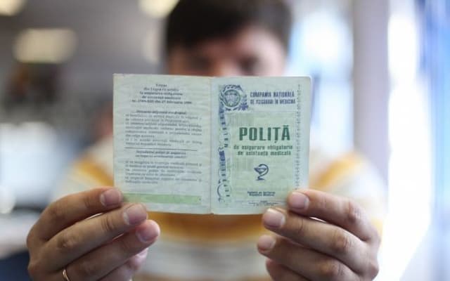 Об активировании полиса обязательного медицинского страхования лицу, ухаживающему за лицом с тяжелой формой ограничения возможностей