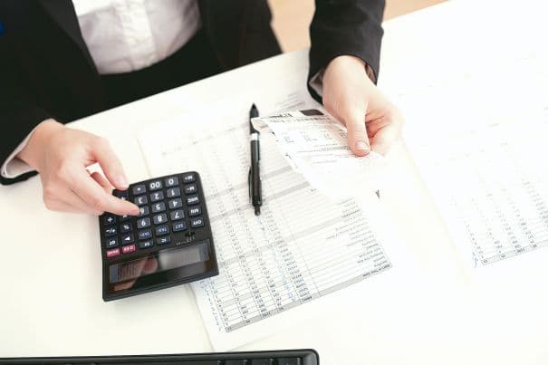 Luni, 28 decembrie expiră termenul de prezentare a declaraţiilor fiscale