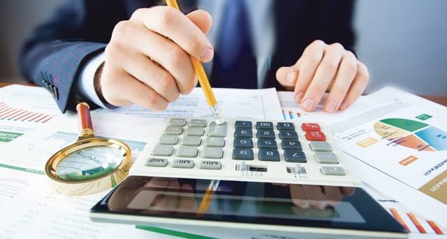 Calcularea și achitarea accizelor: excepția de neconstituționalitate a unor prevederi declarată inadmisibilă