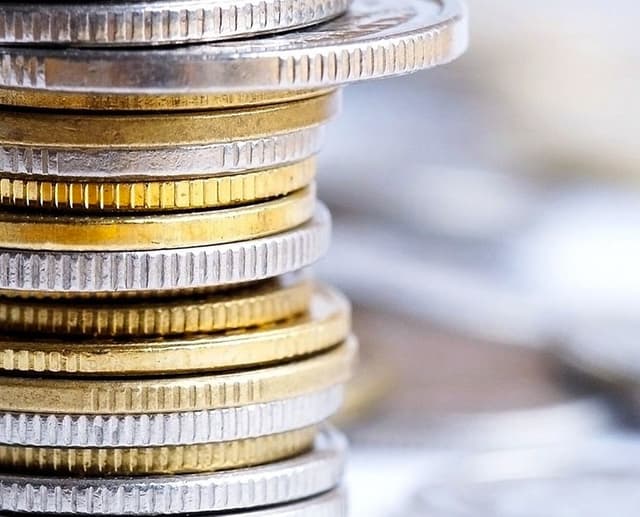 Среднемесячная заработная плата по экономике в 2019 г. составила 7356,1 лея