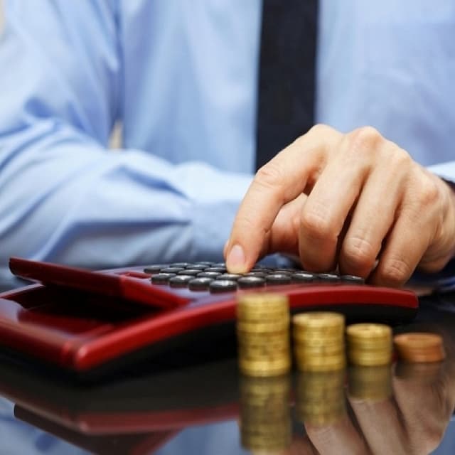 Зарплаты и премии в учреждениях с финансовой автономией ограничивать не будут