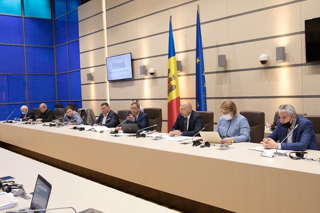 Măsurile de susținere a activității de întreprinzător au fost aprobate de Comisia economie, buget și finanțe