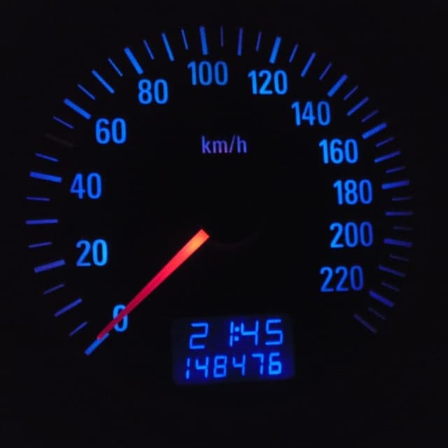 Serviciul Vamal ar putea înregistra datele odometrului autovehiculelor