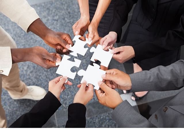 Succesorul va dobândi calitatea de asociat de la data operării modificărilor în Registrul de stat al persoanelor juridice