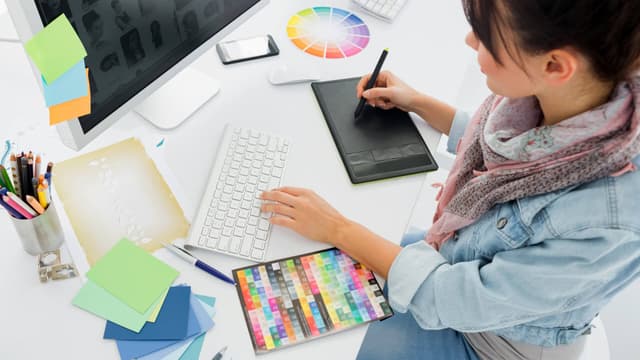 Ministerul Finanțelor va elabora designul timbrului de acciz