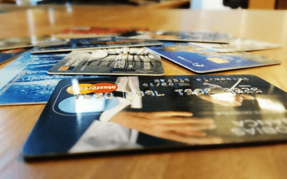 Orice angajat își va putea alege banca la care să-și primească salariul