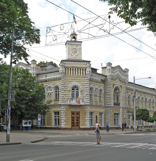 Нистор Грозаву: срок действия большинства авторизаций истек 2 года назад