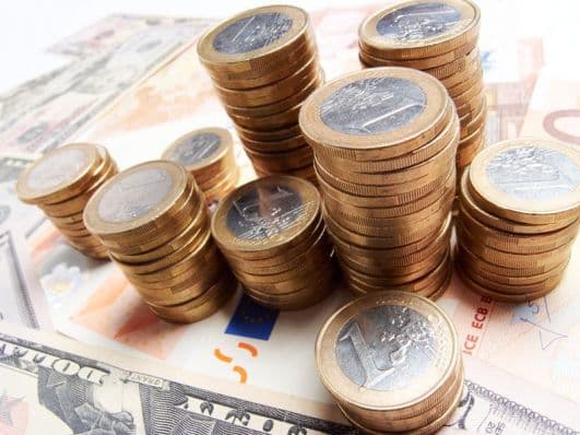 Валютные резервы НБМ снизились почти на $90 млн