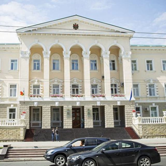 La trecerea în funcția de subofițer,  garanțiile sociale se vor păstra