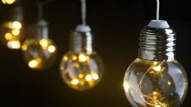 Statul ar putea compensa consumul de energie electrică în perioada stării de urgență