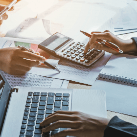 Documentarea și contabilizarea cheltuielilor aferente achizițiilor cu cardul în străinătate a persoanelor detașate 