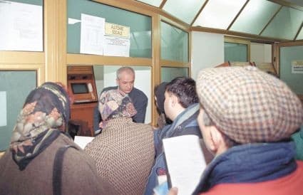 Se propune majorarea cu 20% a salariilor de funcție ale asistenților sociali comunitari