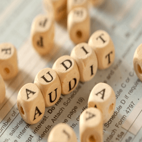 Сообщение о предполагаемом нарушении в области аудита финансовых отчетов