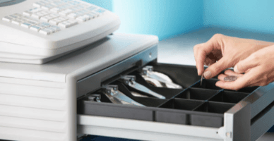 Cum poate fi obținută calitatea de centru de asistenţă tehnică pentru mașinile de casă și de control/imprimantele fiscale?