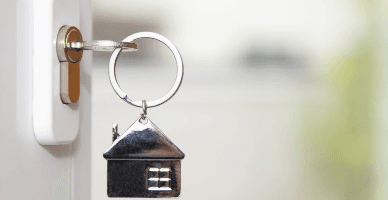 Налог на недвижимое имущество в случае служебных квартир