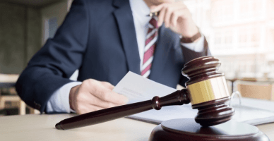 Noi prevederi legale privind reprezentarea în procedura administrativă de către avocați