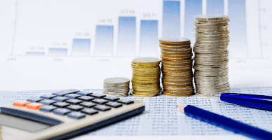 Deducerea cheltuielilor facturate în perioada fiscală curentă pentru perioadele fiscale precedente