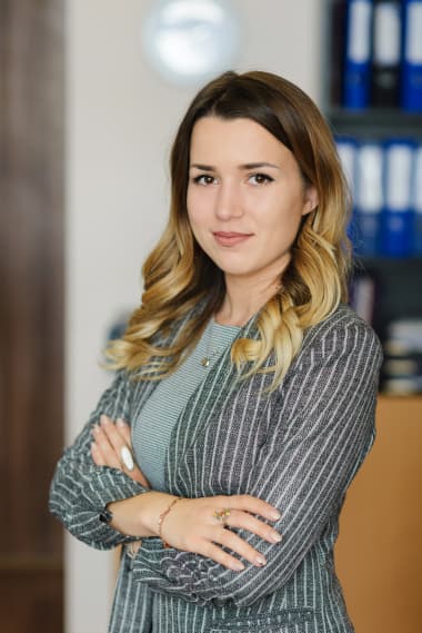 Виктория ДАРИ