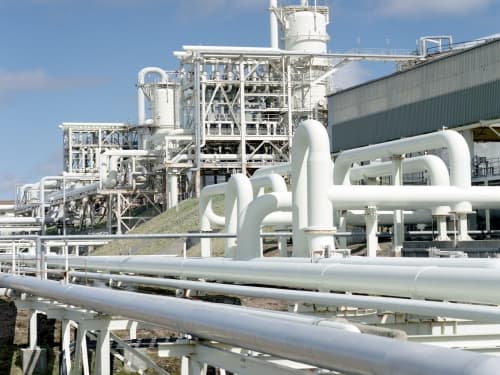 Ministerul Economiei propune crearea și menținerea unei rezerve minime de produse petroliere