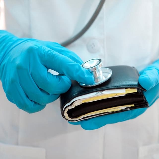 Salariile medicilor vor fi indexate cu 4,1%