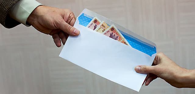 Problema salariilor ”în plic” și ”muncii la negru” afectează economia națională